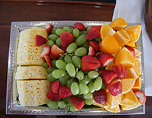 Best Maui Hawaii Tour Lunch Grapes Strawberries Oranges