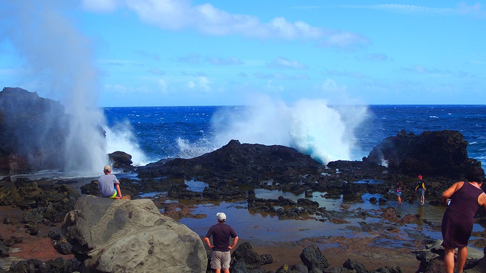 Best Maui Path Nakalele Blowhole Tour