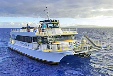 Pride of Maui vessel