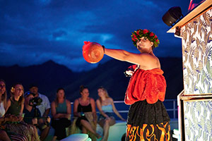 Polynesian dance on Valentine’s Cruise