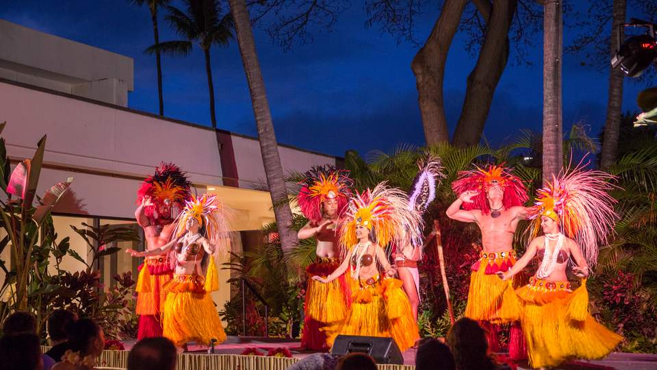 Wailele Polynesian Luau